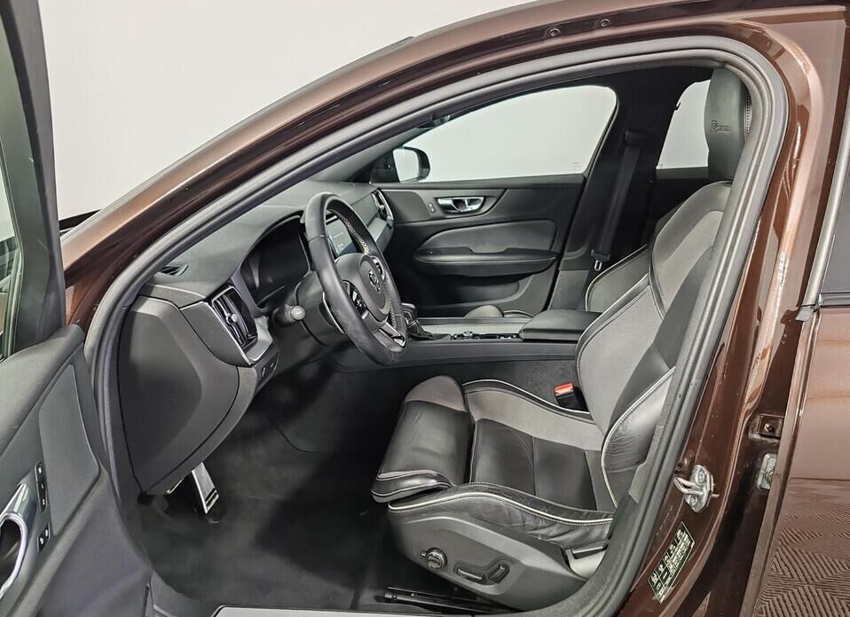 Volvo S60, III 2.0 AT (190 л.с.)