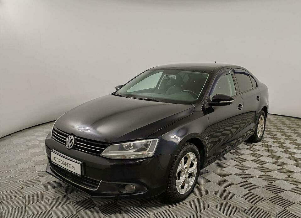 Volkswagen Jetta 1.6 AT (105 л.с.)