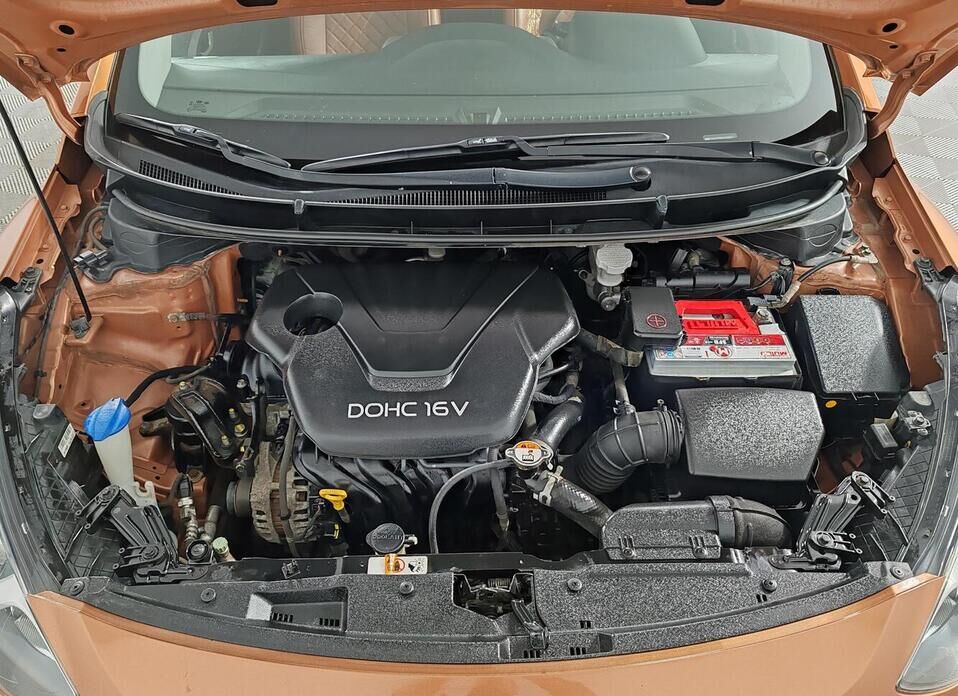 Hyundai i30, II Рестайлинг 1.6 AT (130 л.с.)