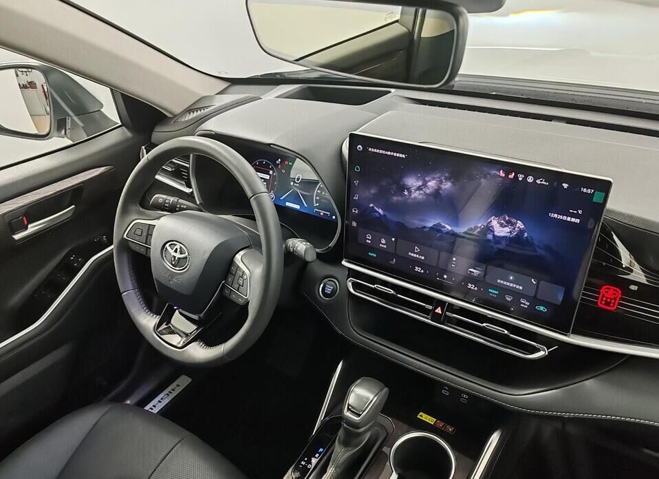 Toyota Highlander, IV (U70) 2.0 AT (248 л.с.) 4WD