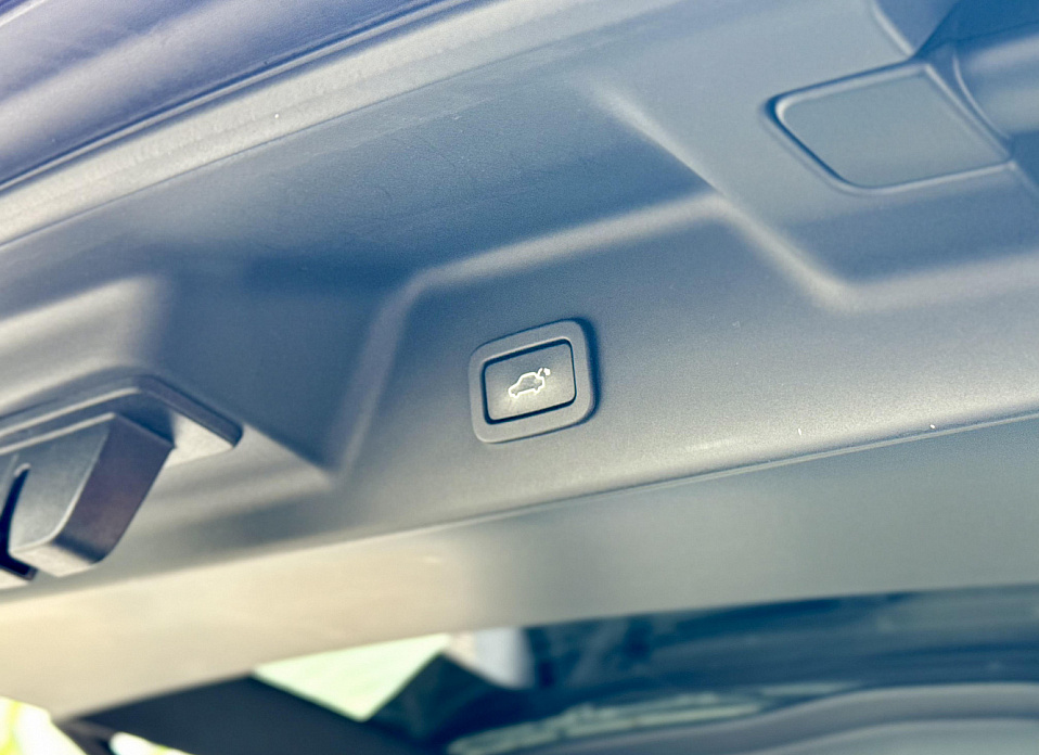 Land Rover Range Rover, IV 4.4d AT (339 л.с.) 4WD