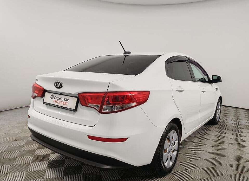 Kia Rio, III Рестайлинг 1.6 MT (123 л.с.)