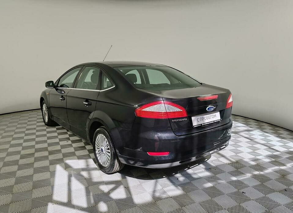Ford Mondeo 2.0 MT (145 л.с.)