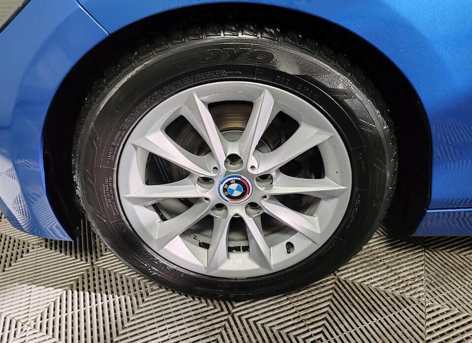 BMW 1 серии, II (F20/F21) 116i 1.6 AT (136 л.с.)