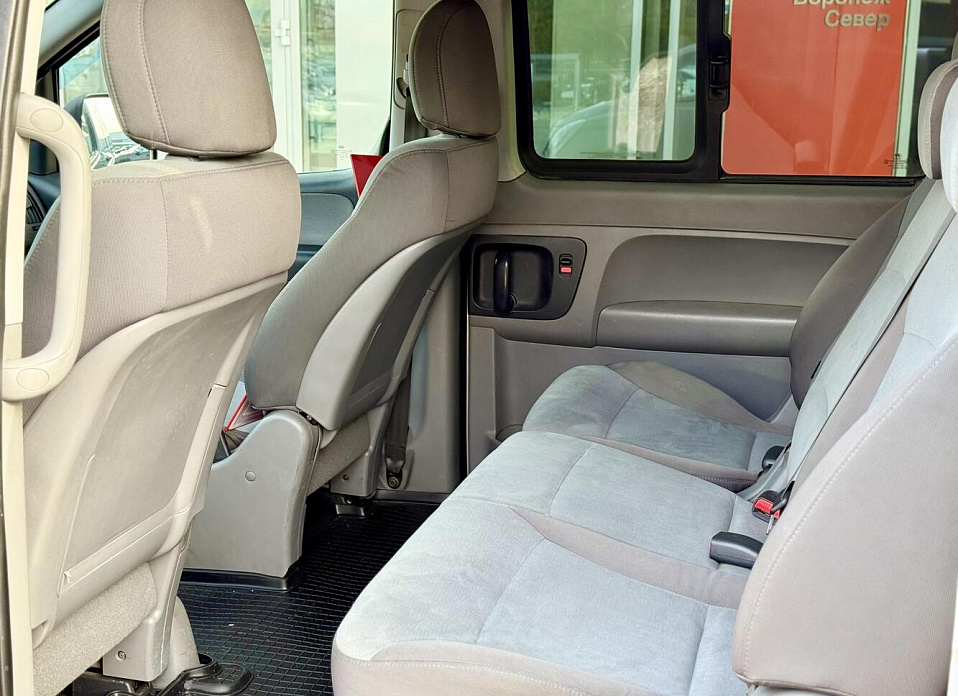 Hyundai H-1, II 2.4 AT (173 л.с.)