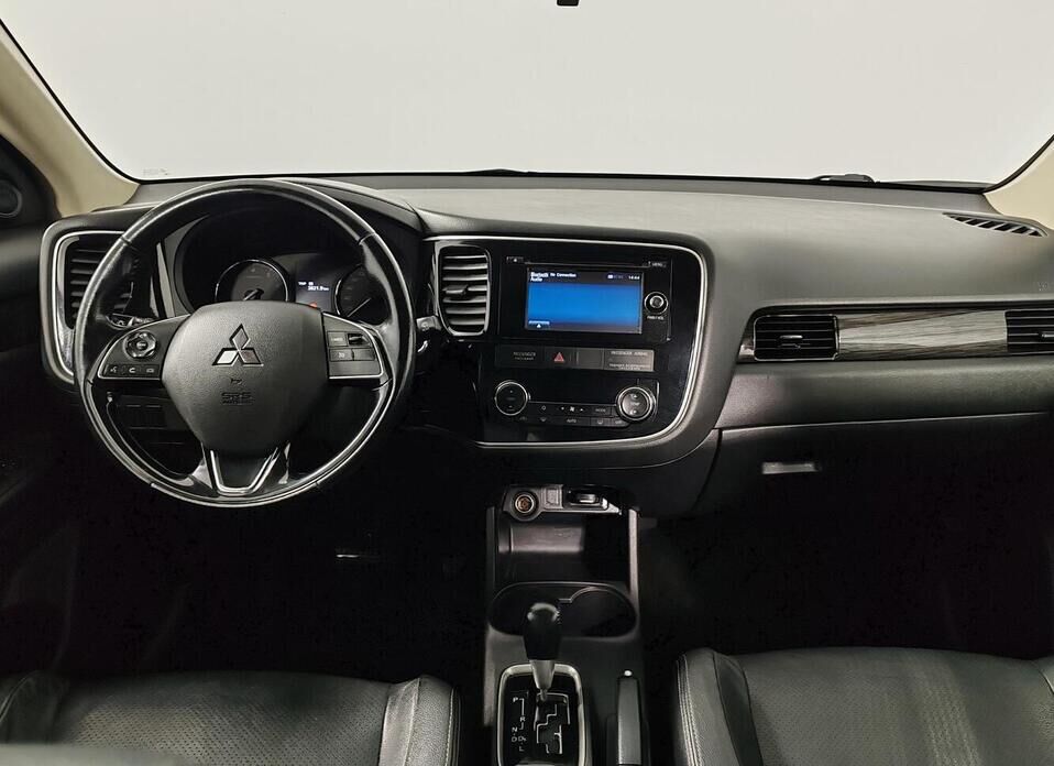 Mitsubishi Outlander, III Рестайлинг 2 2.0 CVT (146 л.с.) 4WD