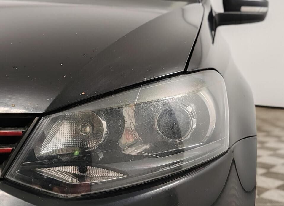 Volkswagen Polo, V 1.6 MT (105 л.с.)