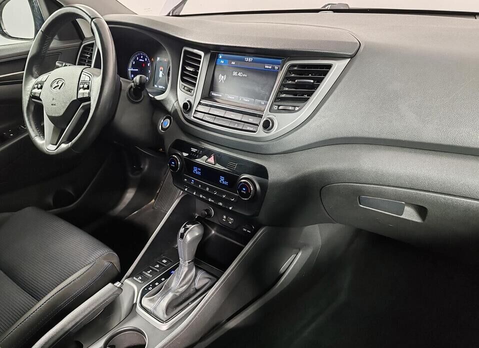 Hyundai Tucson, III 2.0 AT (150 л.с.) 4WD