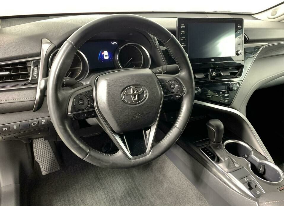 Toyota Camry 2.5 AT (200 л.с.)