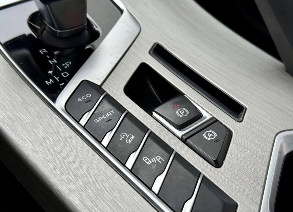 Geely Coolray, I 1.5 AMT (150 л.с.)