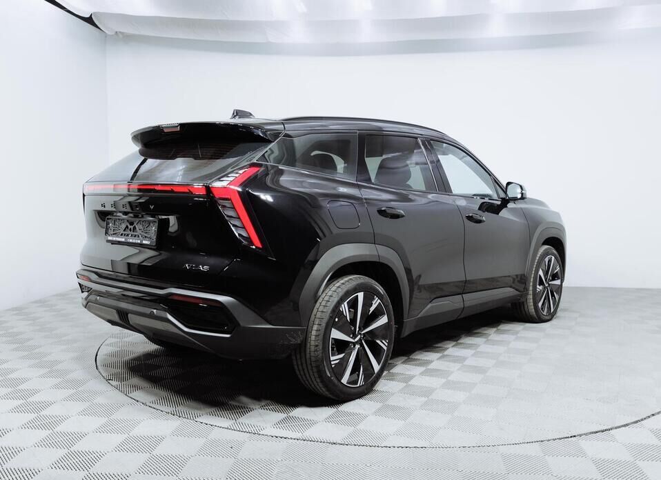 Geely Atlas, II 2.0 AT (200 л.с.) 4WD