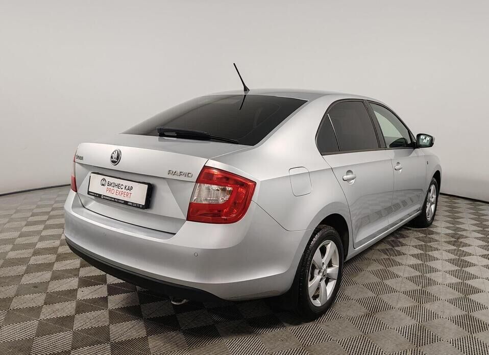 Skoda Rapid 1.6 AT (105 л.с.)