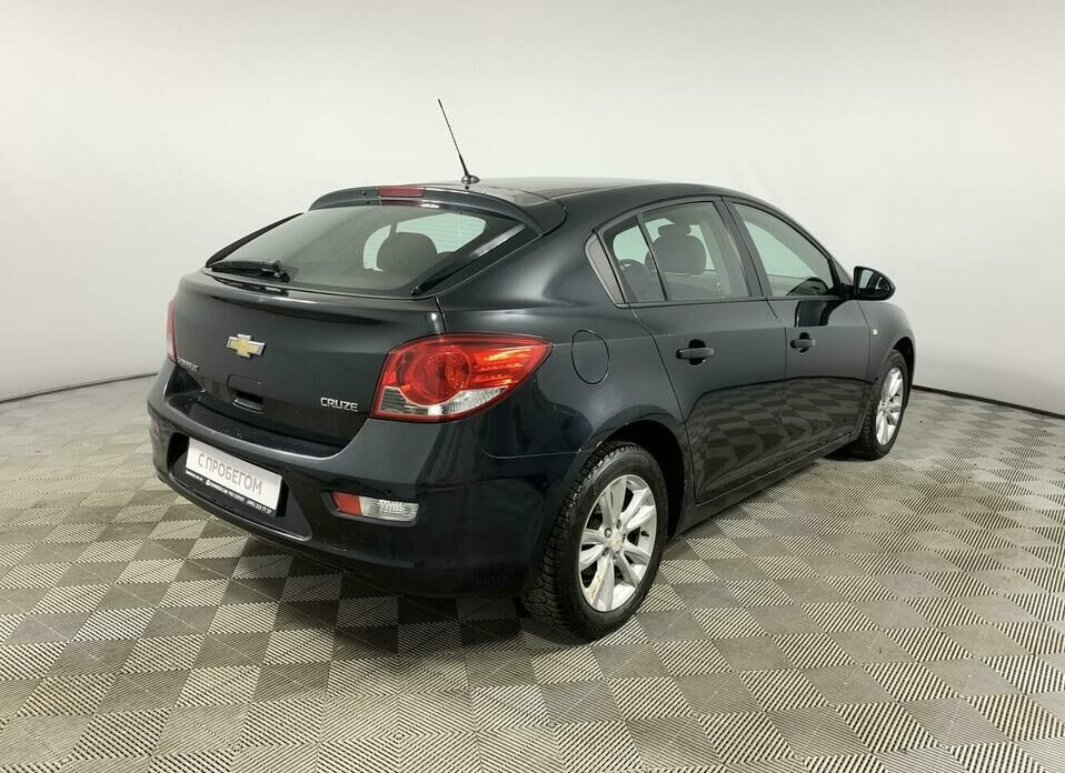 Chevrolet Cruze 1.6 AT (109 л.с.)