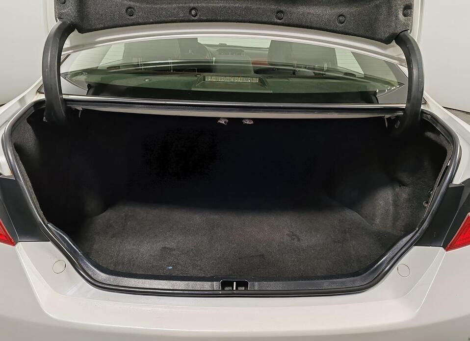 Toyota Camry, VII (XV50) 2.5 AT (181 л.с.)