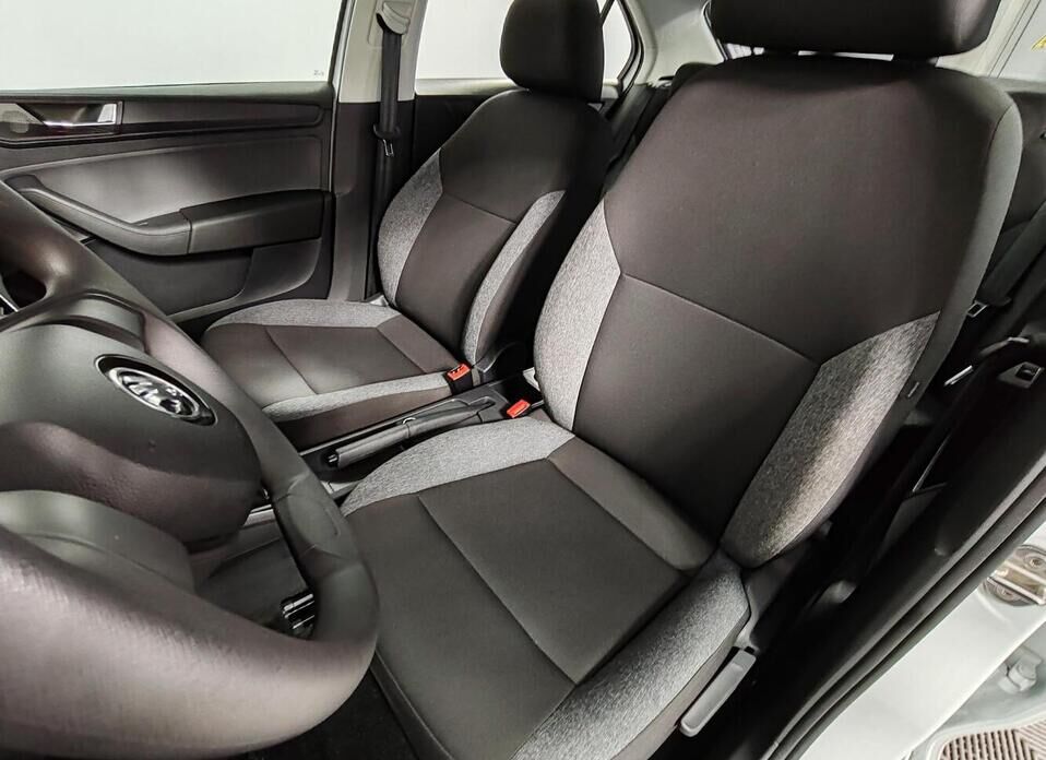 Skoda Rapid, II 1.6 MT (90 л.с.)