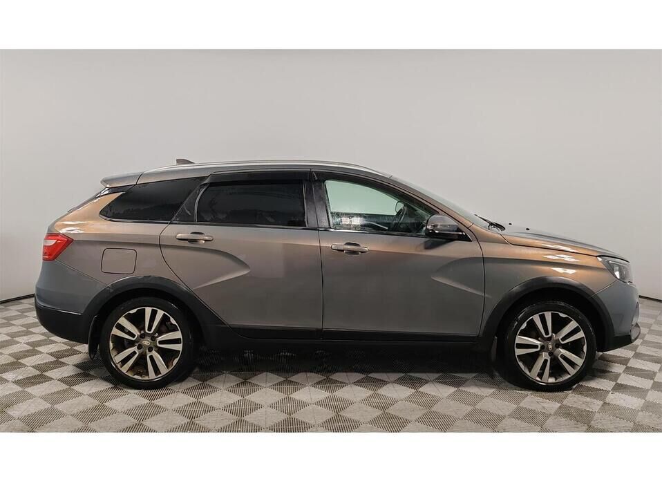 LADA (ВАЗ) Vesta SW Cross 1.6 CVT (113 л.с.)