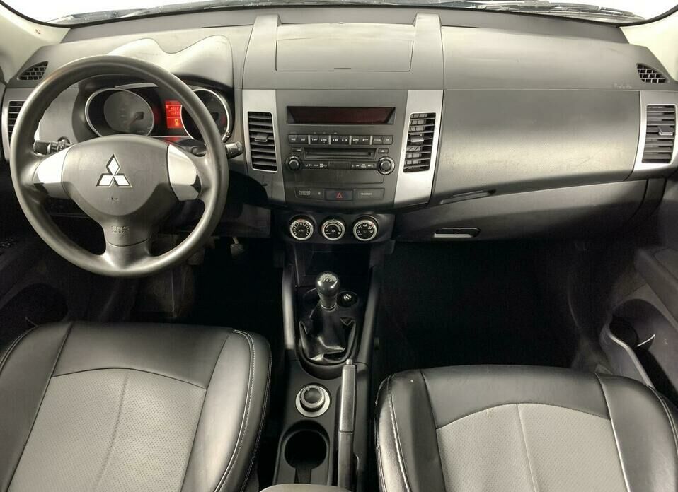 Mitsubishi Outlander 2.4 MT (170 л.с.) 4WD