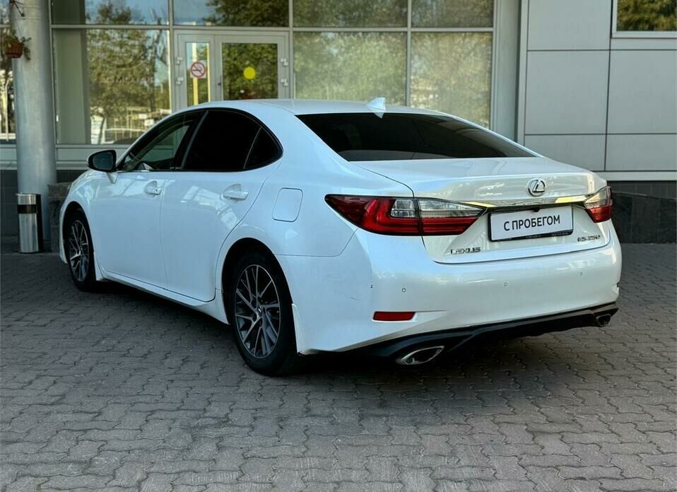 Lexus ES 250 2.5 AT (184 л.с.)