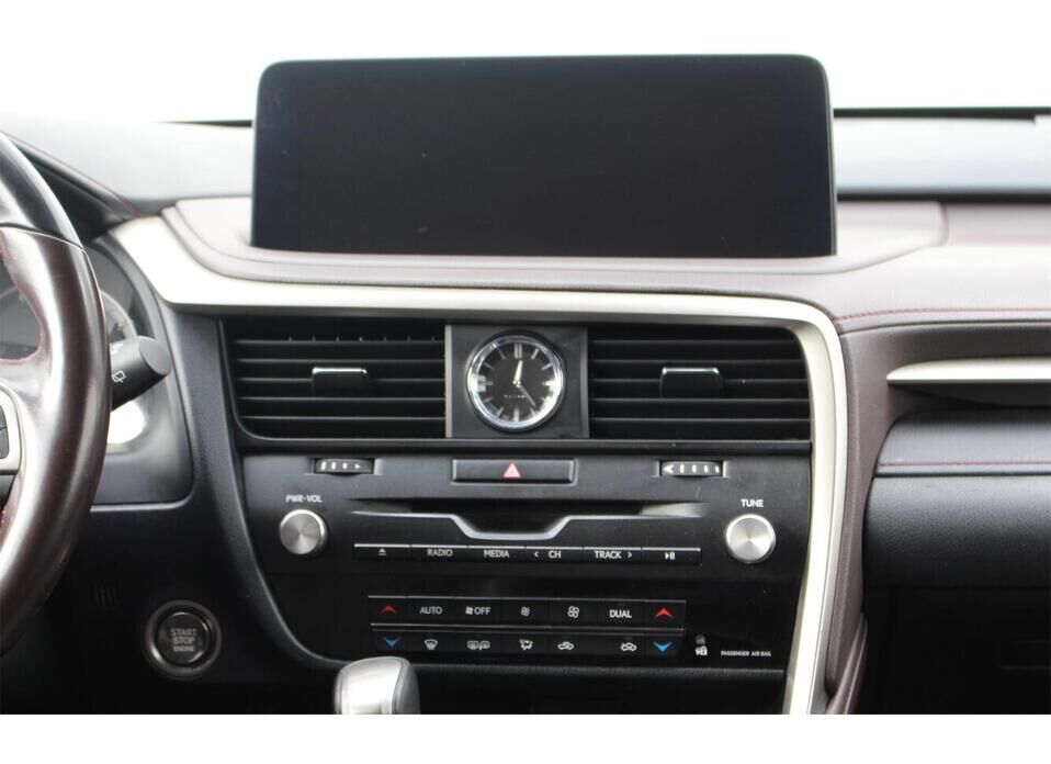 Lexus RX, IV Рестайлинг 300 2.0 AT (238 л.с.) 4WD