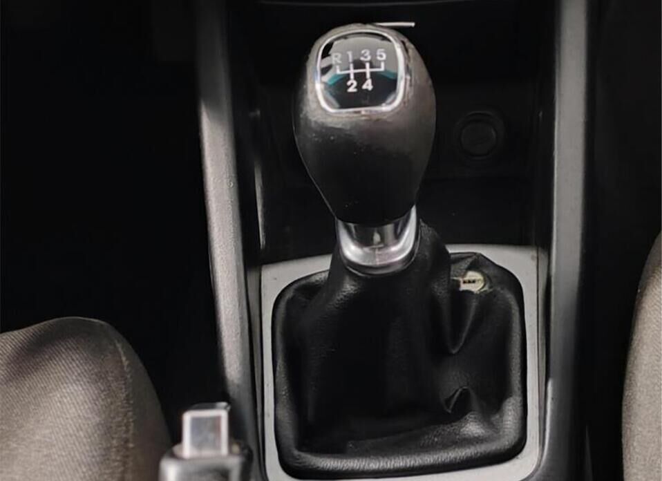 Kia Ceed, I Рестайлинг 1.6 MT (122 л.с.)