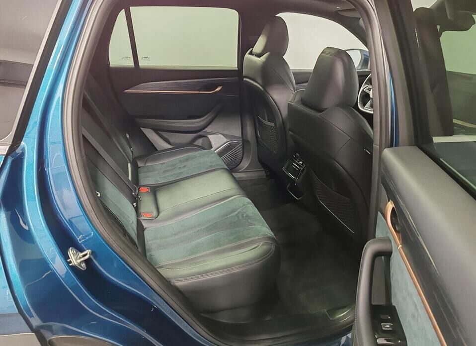 Geely Monjaro, I 2.0 AT (238 л.с.) 4WD