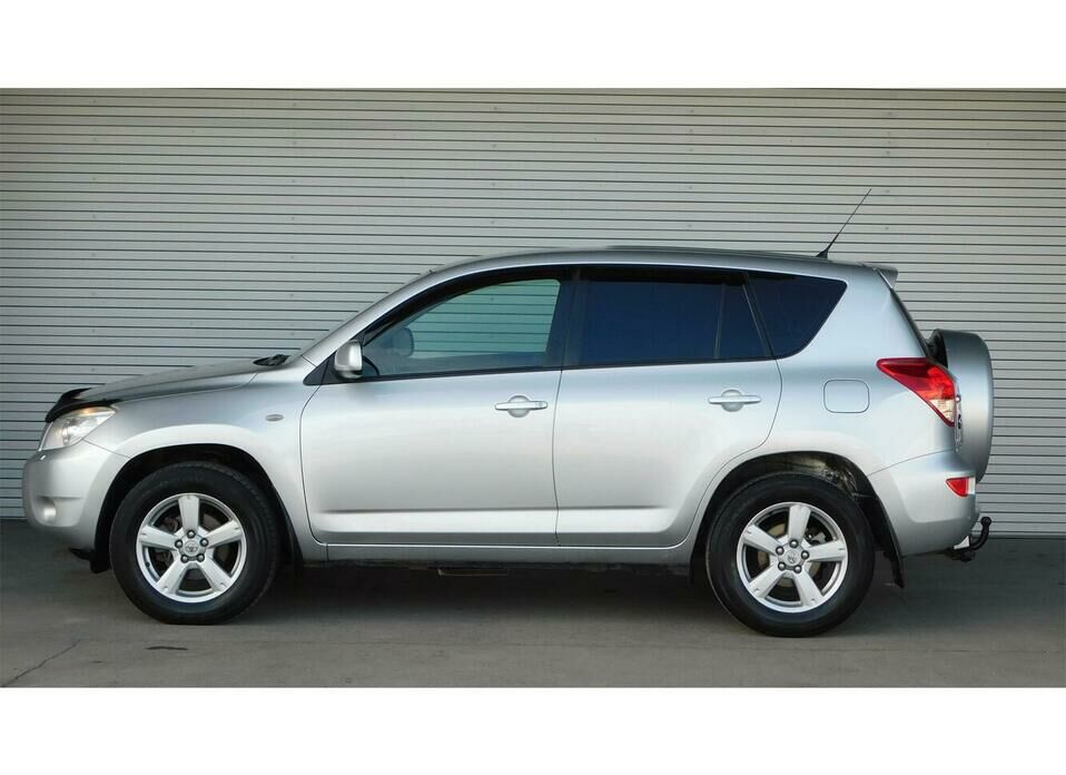 Toyota RAV4 2.0 AT (152 л.с.) 4WD