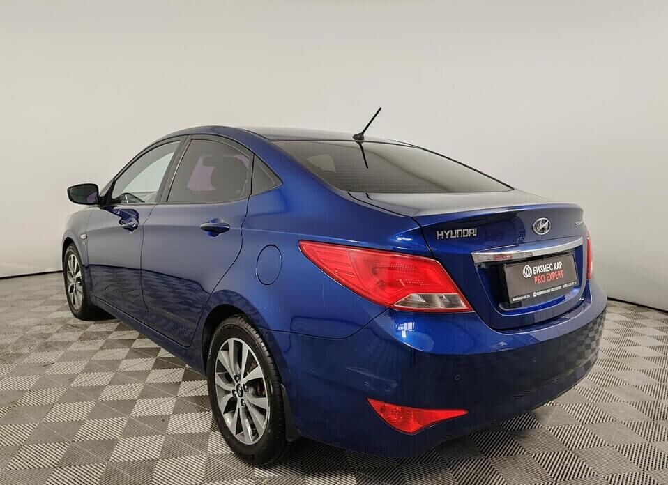 Hyundai Solaris, I Рестайлинг 1.6 AT (123 л.с.)