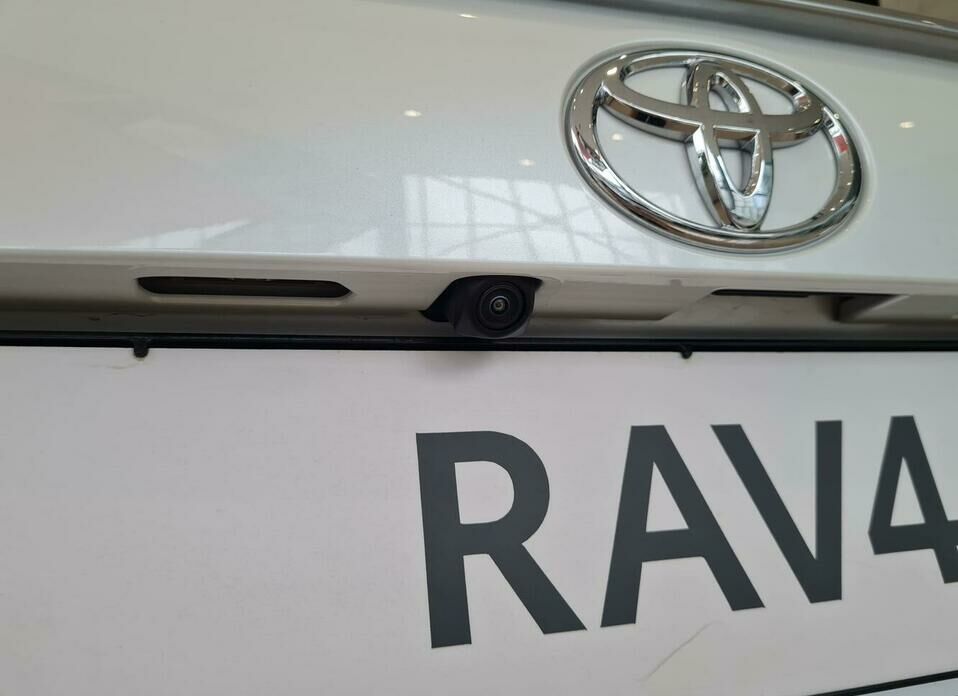 Toyota RAV4 2.0 CVT (173 л.с.) 4WD