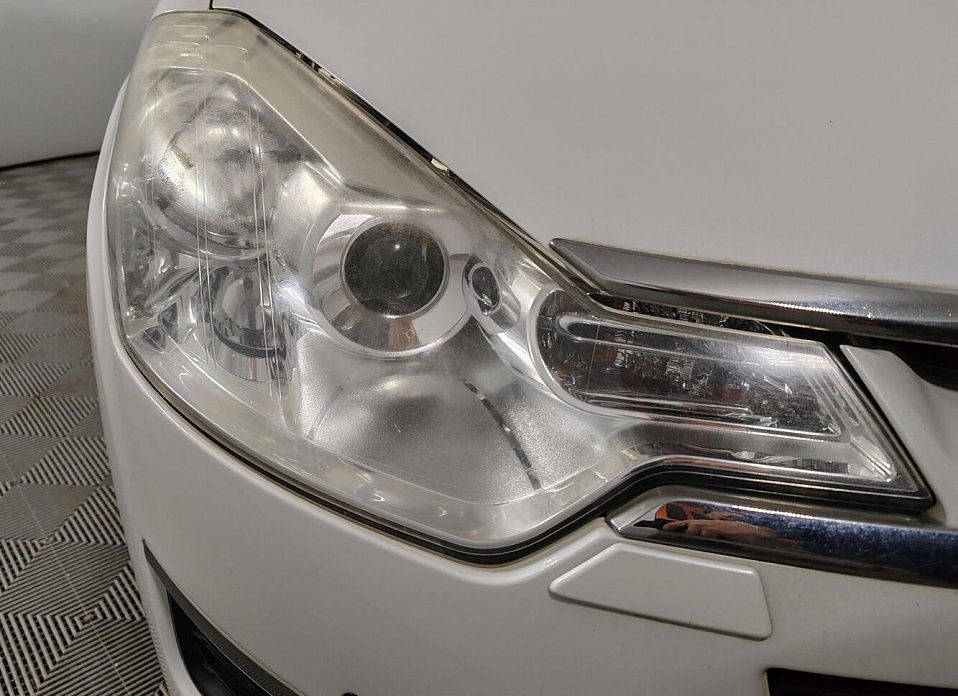 Citroen C-Crosser 2.0 CVT (147 л.с.) 4WD