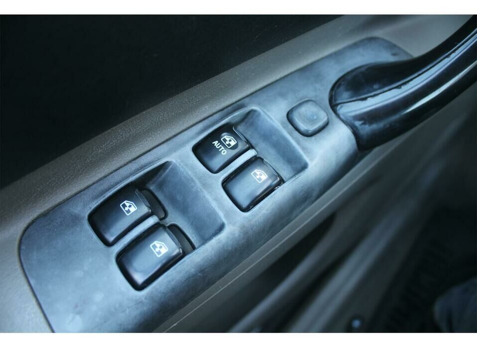 Chevrolet Tacuma 2.0 AT (121 л.с.)