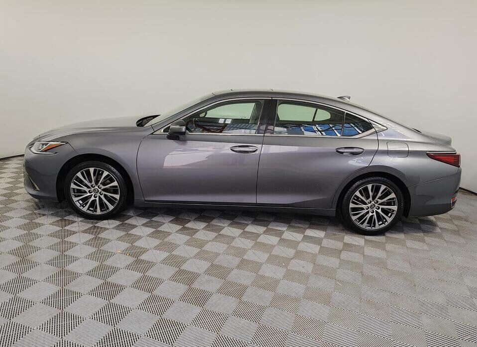 Lexus ES, VII 250 2.5 AT (200 л.с.)