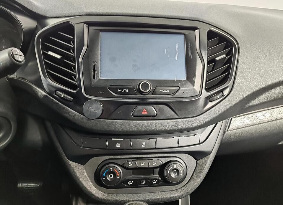 LADA (ВАЗ) Vesta, I 1.6 CVT (113 л.с.)