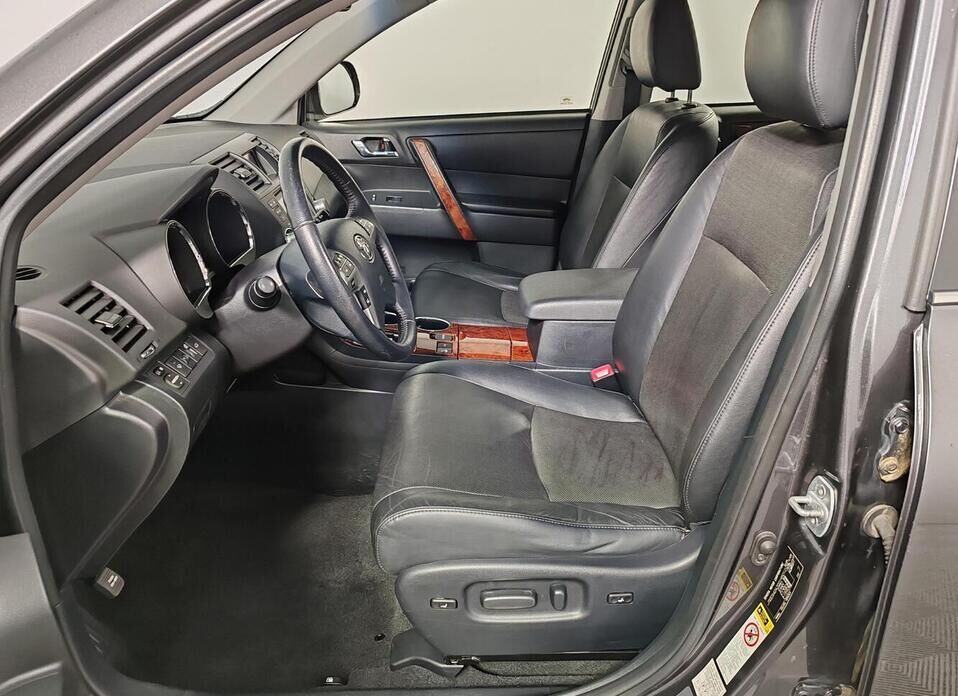 Toyota Highlander, II (XU40) Рестайлинг 3.5 AT (273 л.с.) 4WD