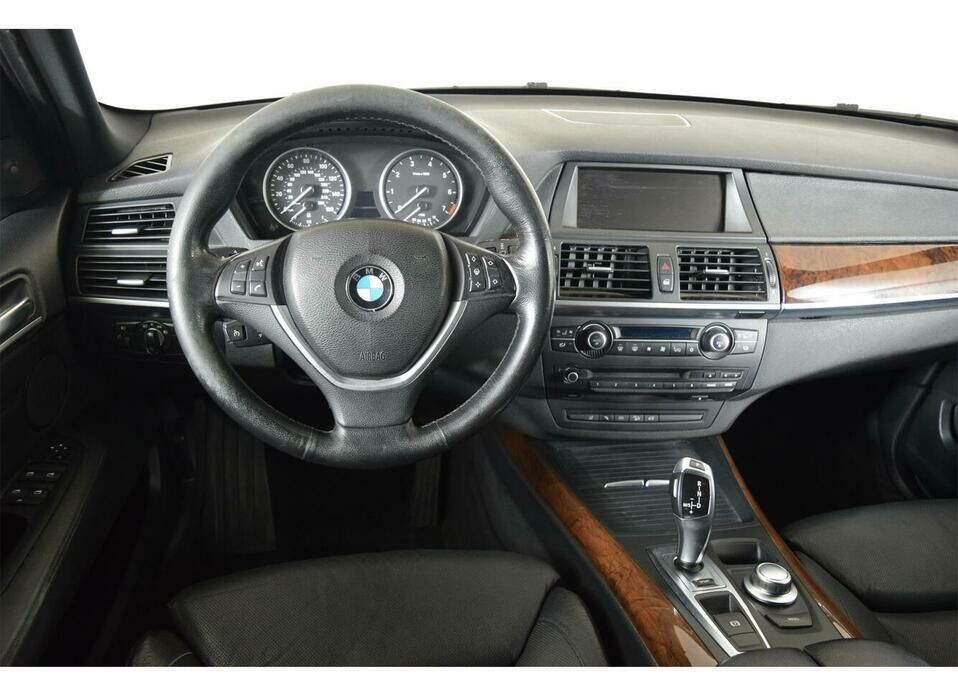 BMW X5 4.8i 4.8 AT (355 л.с.) 4WD