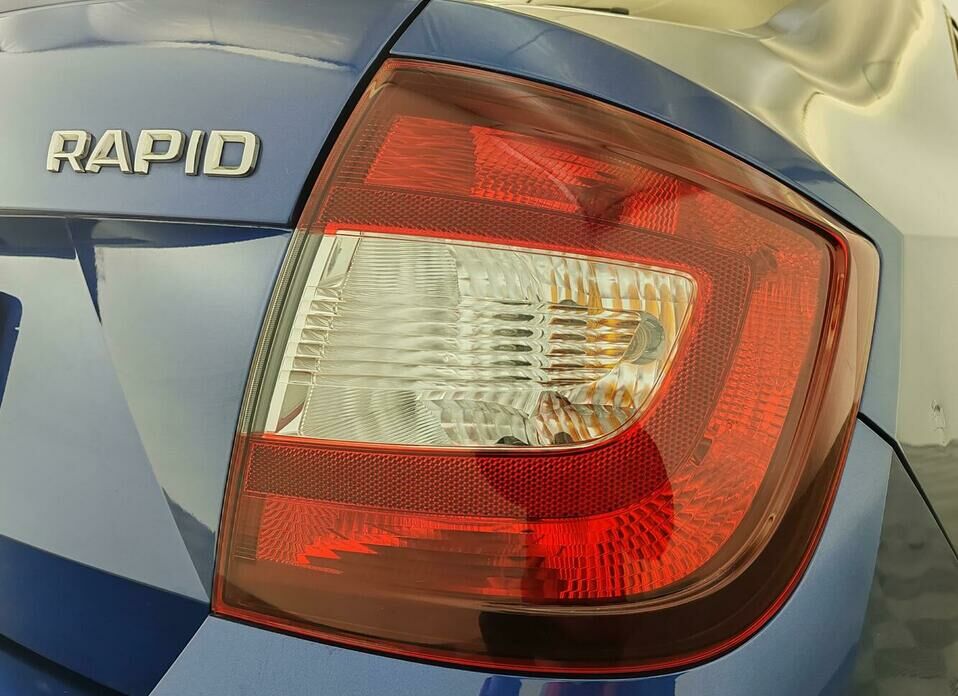 Skoda Rapid 1.6 AT (110 л.с.)