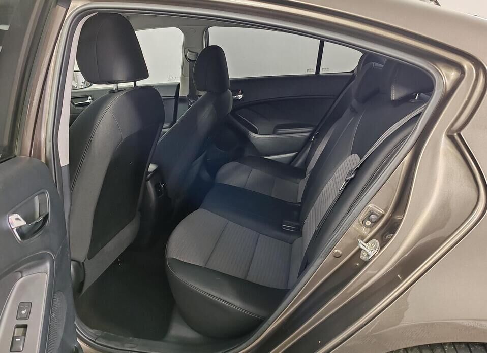Kia Cerato 1.6 AT (130 л.с.)
