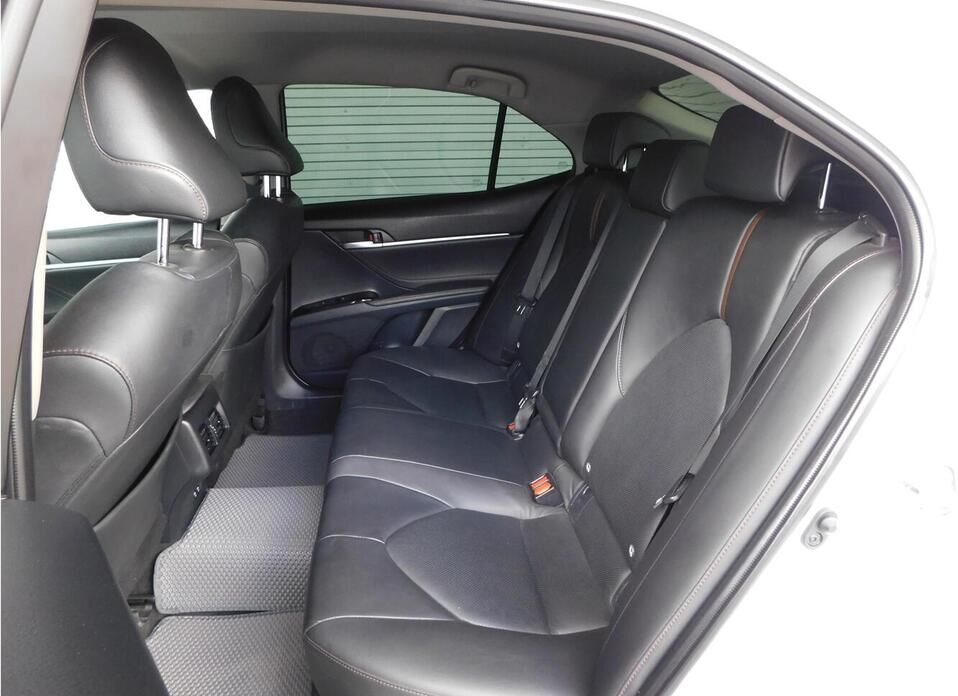 Toyota Camry, VIII (XV70) 2.5 AT (181 л.с.)