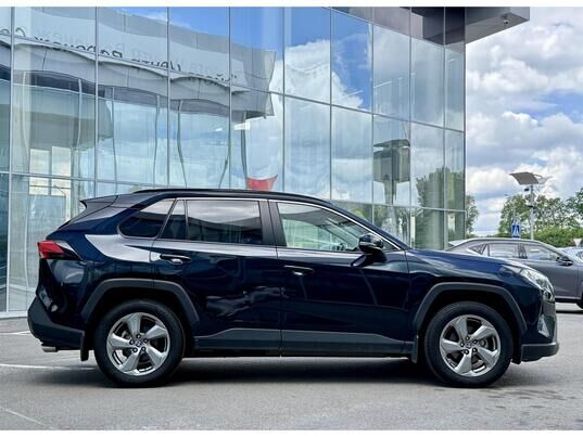 Toyota RAV4, 2020&nbsp;г., 76&nbsp;412&nbsp;км