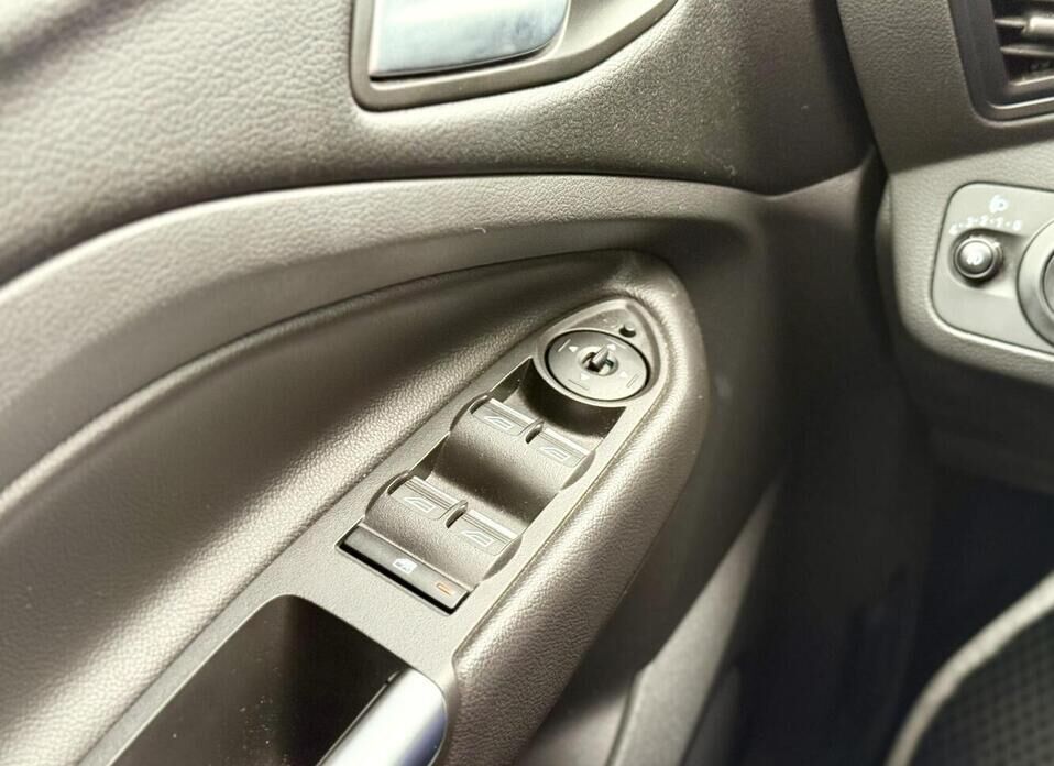 Ford Kuga, II Рестайлинг 1.5 AT (150 л.с.) 4WD