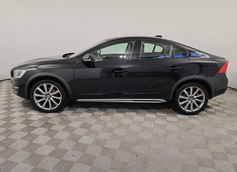 Volvo S60 Cross Country 2.0 AT (245 л.с.) 4WD