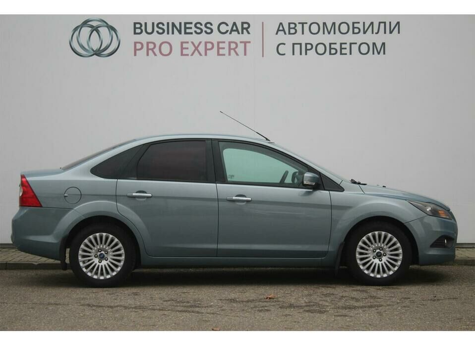 Ford Focus 1.6 AT (100 л.с.)