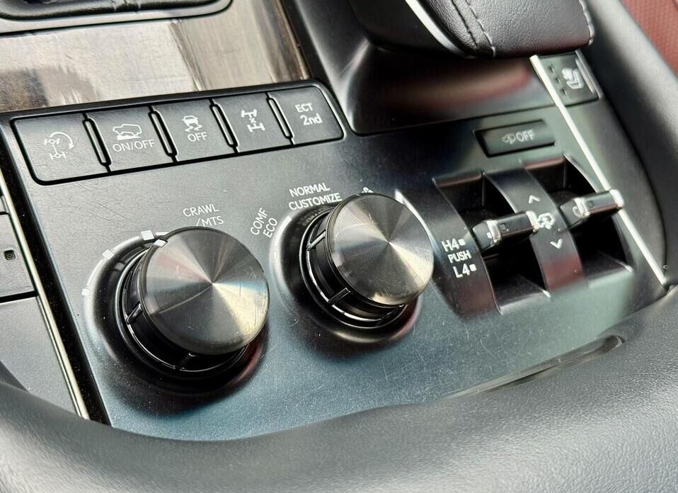 Lexus LX 450d 4.5d AT (272 л.с.) 4WD