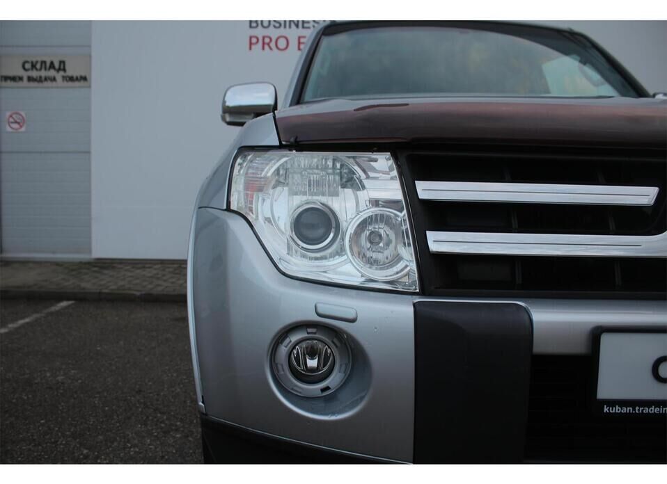 Mitsubishi Pajero, IV 3.0 AT (178 л.с.) 4WD