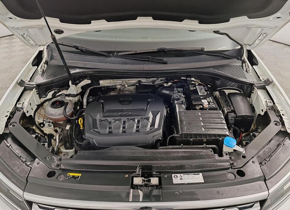 Volkswagen Tiguan, II 2.0 AMT (180 л.с.) 4WD