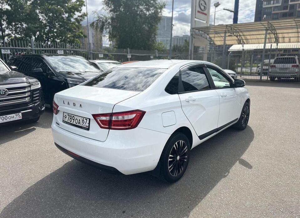 LADA (ВАЗ) Vesta 1.6 CVT (113 л.с.)