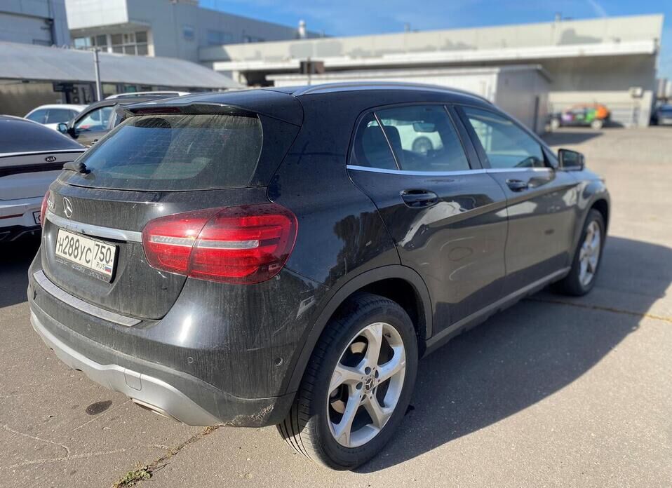 Mercedes-Benz GLA, I (X156) Рестайлинг 200 1.6 AMT (150 л.с.)