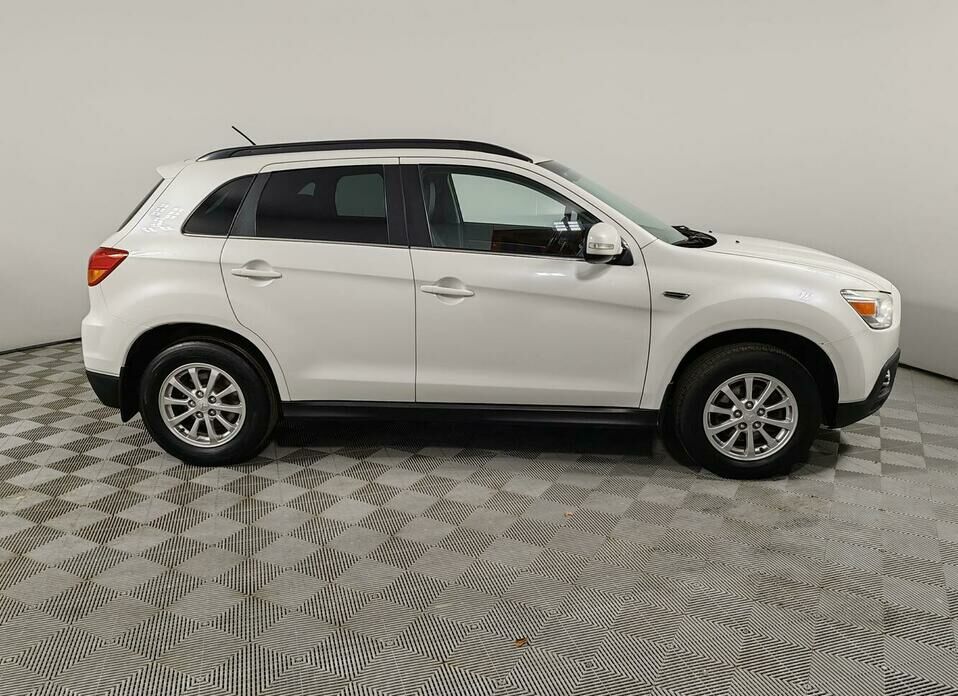 Mitsubishi ASX 1.8 CVT (140 л.с.)