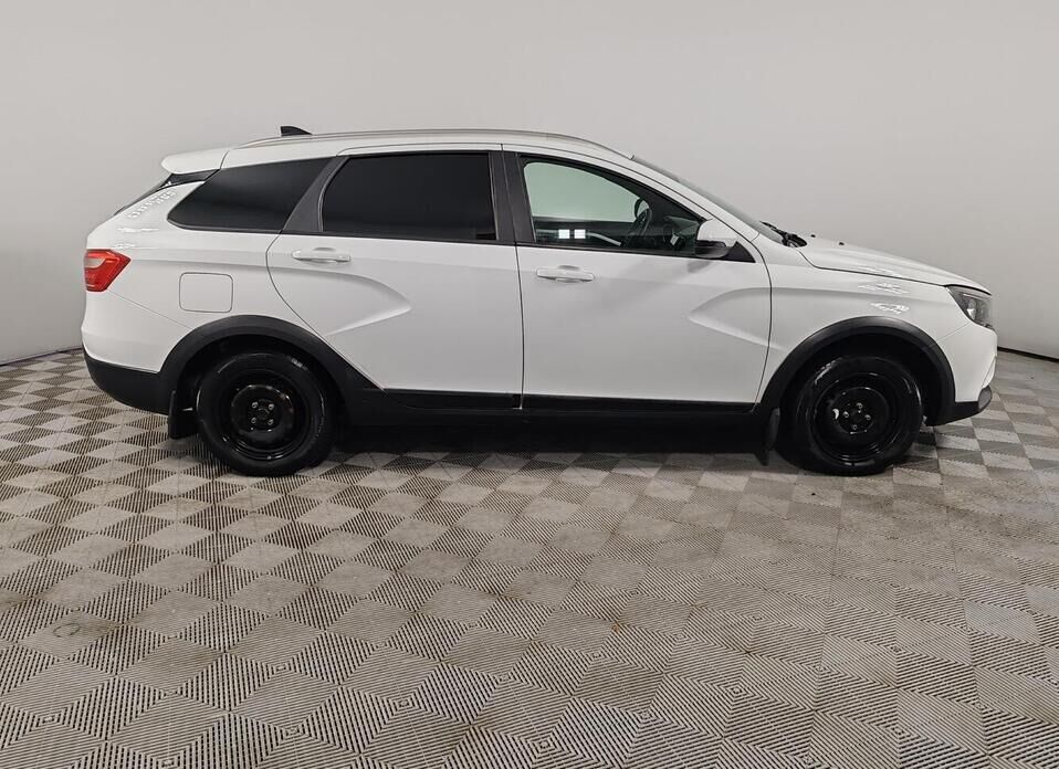 LADA (ВАЗ) Vesta SW Cross 1.8 MT (122 л.с.)