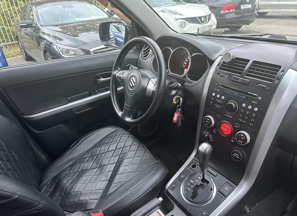 Suzuki Grand Vitara, III Рестайлинг 2.4 AT (169 л.с.)
