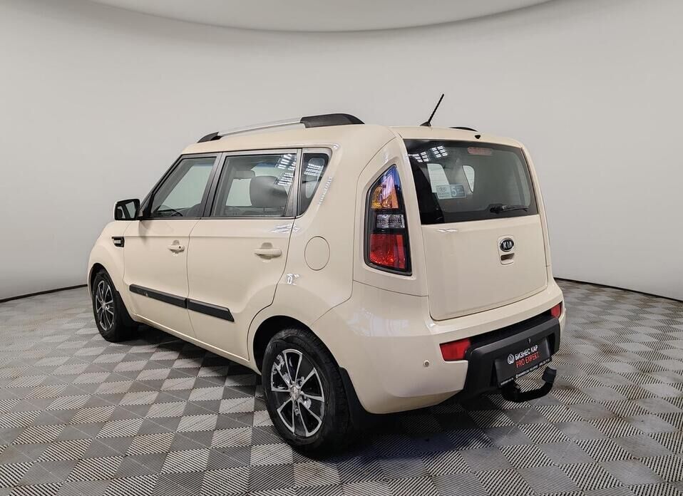 Kia Soul, I 1.6d AT (128 л.с.)
